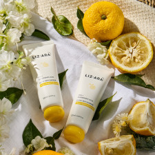 리즈아라 글로우 스킨 베리어 유자 폼 클렌저 120ml